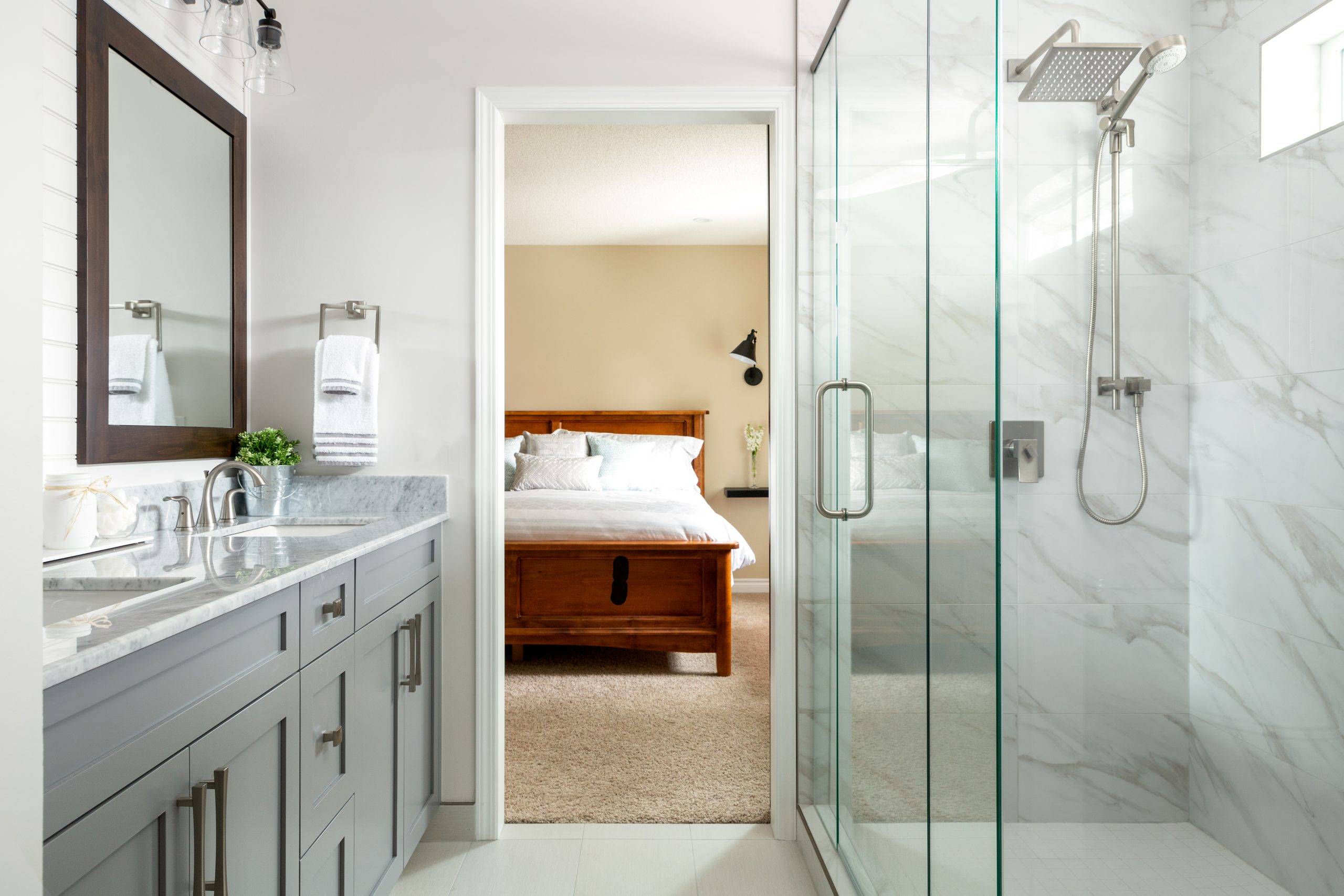 Pinnacle Renovations | Services – Bath & Ensuite Makeovers