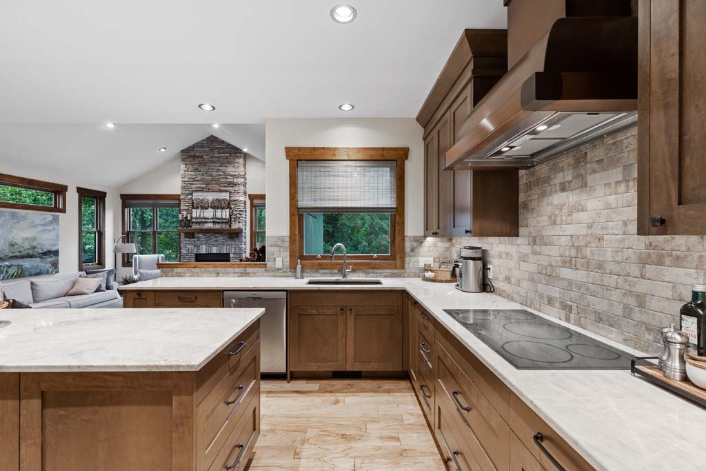 Kitchen Reno Quartz Countertop